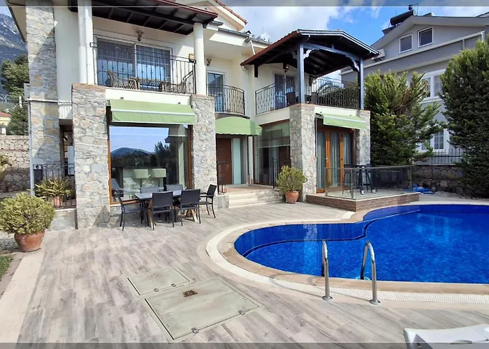 Crocus - Private 3 Bedroom In Ovacik 别墅