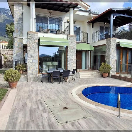 Crocus - Private 3 Bedroom In Ovacik ヴィラ フェティエ